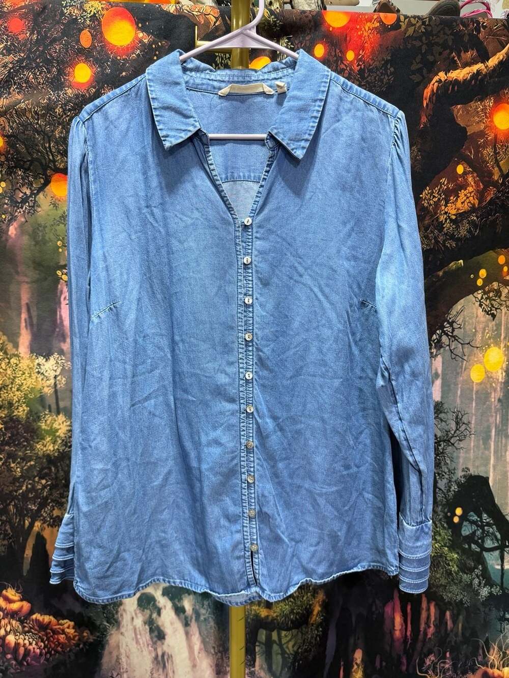 Soft Surroundings Denim Chambray Button Down Shirt Blue Long Sleeve